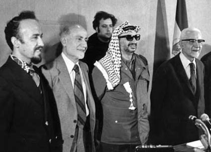 یاسر عرفات اولین دولتی بود که پیروزی انقلاب رو تبریک گفت